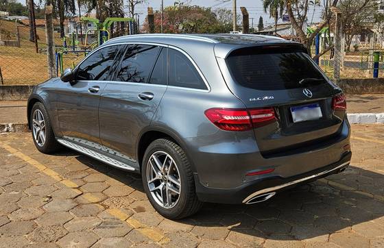 MERCEDES-BENZ GLC 250 2.0 CGI GASOLINA HIGHWAY 4MATIC 9G-TRONIC
